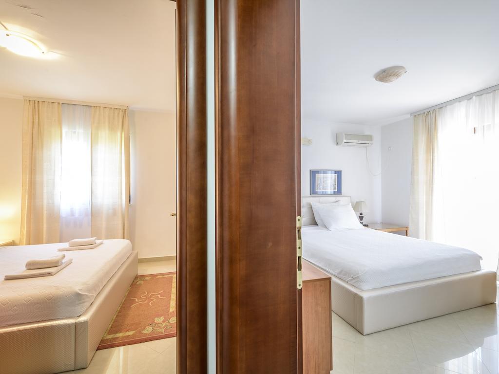 Captain Apartments Budva Bilik gambar